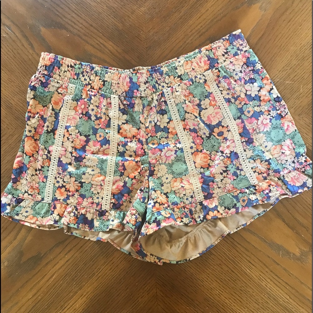 Jolt Shorts